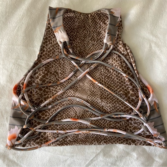 EUC Acacia High Neck Top - Picture 2 of 3